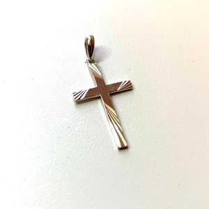 925 solid Sterling silver small cross pendant